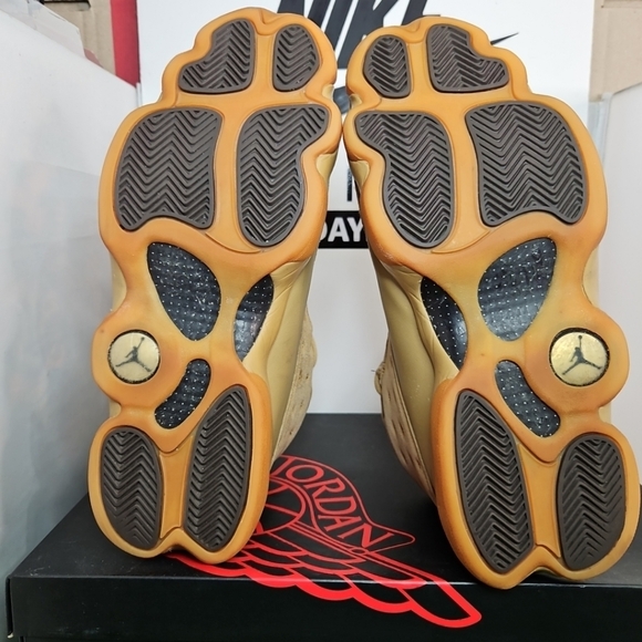 Nike Air Jordan 13 Retro Wheat 2017 Size 8 Men (9.5 Wmn) Fits Women size 9.5, m - Picture 7 of 15